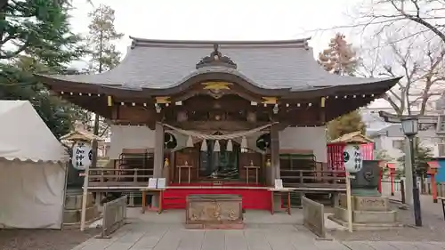 草加神社の本殿