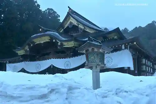 彌彦神社の本殿