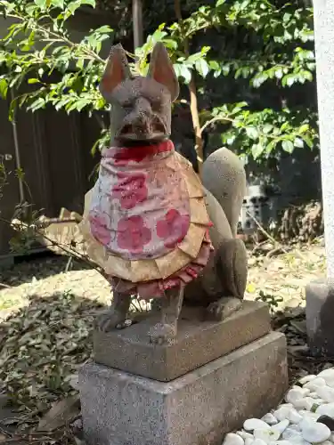小梳神社の{uncategorized: "未分類", other: "その他", undefined: "問題あり", building: "その他建物", grave: "お墓", sacred_gate: "鳥居", guardian: "狛犬", statue: "像", buddha: "仏像", history: "歴史", nature: "自然", garden: "庭園", animal: "動物", pagoda: "塔", temizu: "手水舎", mountain_gate: "山門・神門", sanctuary: "本殿・本堂", subordinate: "末社・摂社", art: "芸術", scenery: "景色", jizo: "地蔵", ema: "絵馬", goshuin: "御朱印", omikuji: "おみくじ", items: "授与品その他", amulet: "お守り", goshuincho: "御朱印帳", eats: "食事", festival: "お祭り", votive_dance: "神楽", shichigosan: "七五三参", wedding: "結婚式", experience: "体験その他", initially: "初詣", around: "周辺", anti_infection: "感染症対策"}