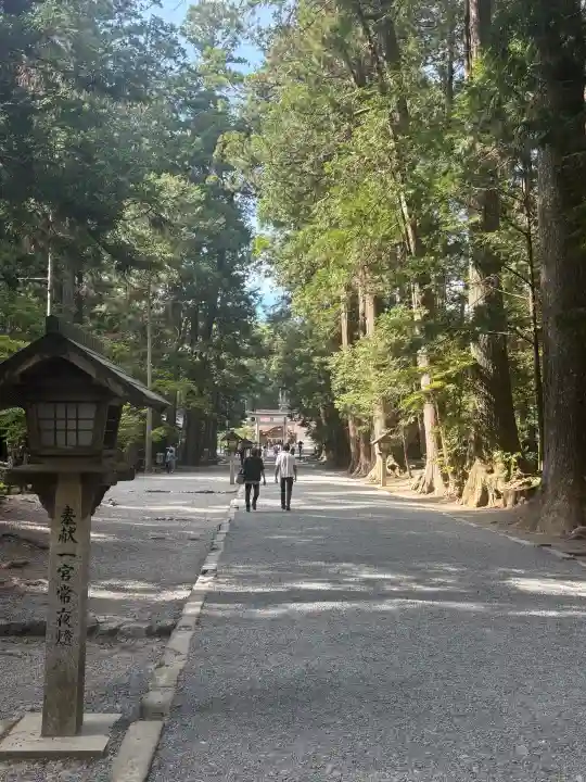 小國神社の{uncategorized: "未分類", other: "その他", undefined: "問題あり", building: "その他建物", grave: "お墓", sacred_gate: "鳥居", guardian: "狛犬", statue: "像", buddha: "仏像", history: "歴史", nature: "自然", garden: "庭園", animal: "動物", pagoda: "塔", temizu: "手水舎", mountain_gate: "山門・神門", sanctuary: "本殿・本堂", subordinate: "末社・摂社", art: "芸術", scenery: "景色", jizo: "地蔵", ema: "絵馬", goshuin: "御朱印", omikuji: "おみくじ", items: "授与品その他", amulet: "お守り", goshuincho: "御朱印帳", eats: "食事", festival: "お祭り", votive_dance: "神楽", shichigosan: "七五三参", wedding: "結婚式", experience: "体験その他", initially: "初詣", around: "周辺", anti_infection: "感染症対策"}