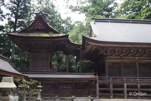 伊和神社の本殿・本堂