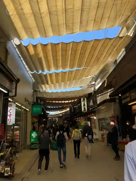 厳島神社の周辺