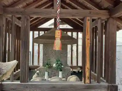 烏原神社の本殿・本堂