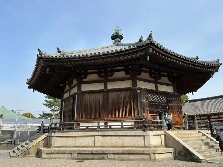 法隆寺 夢殿(奈良県)