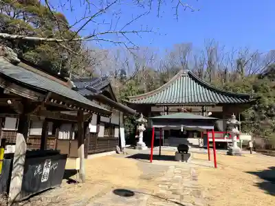 清滝寺の{uncategorized: "未分類", other: "その他", undefined: "問題あり", building: "その他建物", grave: "お墓", sacred_gate: "鳥居", guardian: "狛犬", statue: "像", buddha: "仏像", history: "歴史", nature: "自然", garden: "庭園", animal: "動物", pagoda: "塔", temizu: "手水舎", mountain_gate: "山門・神門", sanctuary: "本殿・本堂", subordinate: "末社・摂社", art: "芸術", scenery: "景色", jizo: "地蔵", ema: "絵馬", goshuin: "御朱印", omikuji: "おみくじ", items: "授与品その他", amulet: "お守り", goshuincho: "御朱印帳", eats: "食事", festival: "お祭り", votive_dance: "神楽", shichigosan: "七五三参", wedding: "結婚式", experience: "体験その他", initially: "初詣", around: "周辺", anti_infection: "感染症対策"}