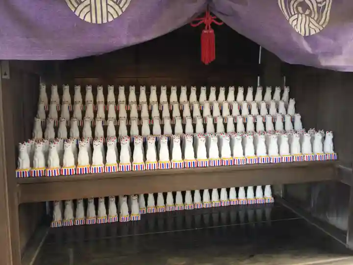 被官稲荷神社のその他建物