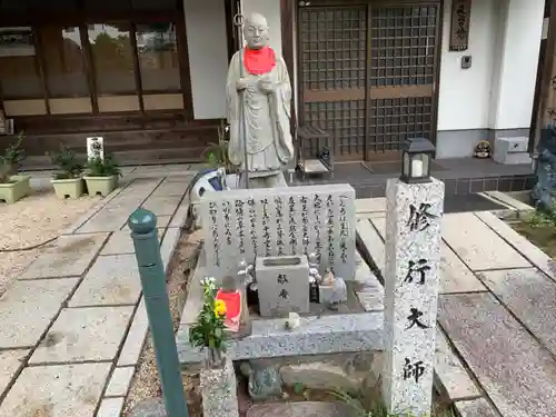 寳珠院（常楽寺）の地蔵