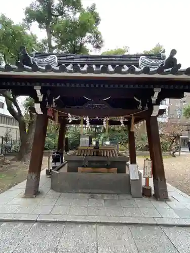 難波神社の手水舎