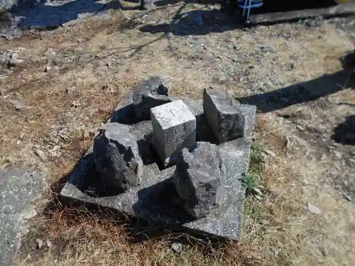 倉岳神社の建物その他