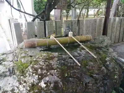 多田神社の手水舎