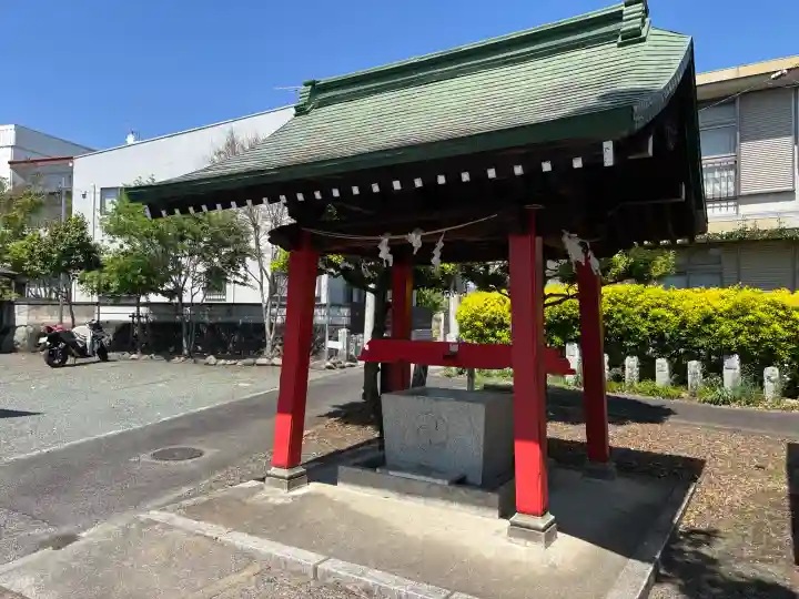 雷電神社の{uncategorized: "未分類", other: "その他", undefined: "問題あり", building: "その他建物", grave: "お墓", sacred_gate: "鳥居", guardian: "狛犬", statue: "像", buddha: "仏像", history: "歴史", nature: "自然", garden: "庭園", animal: "動物", pagoda: "塔", temizu: "手水舎", mountain_gate: "山門・神門", sanctuary: "本殿・本堂", subordinate: "末社・摂社", art: "芸術", scenery: "景色", jizo: "地蔵", ema: "絵馬", goshuin: "御朱印", omikuji: "おみくじ", items: "授与品その他", amulet: "お守り", goshuincho: "御朱印帳", eats: "食事", festival: "お祭り", votive_dance: "神楽", shichigosan: "七五三参", wedding: "結婚式", experience: "体験その他", initially: "初詣", around: "周辺", anti_infection: "感染症対策"}