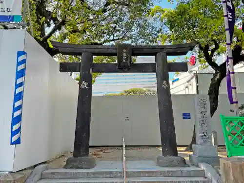 警固神社の鳥居