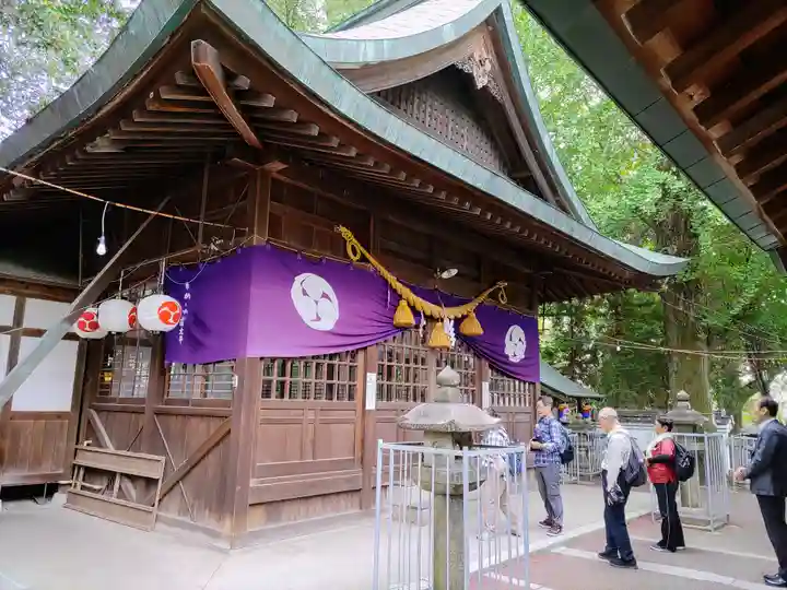 挙母神社の本殿・本堂