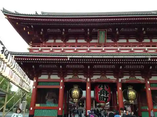 浅草寺の山門