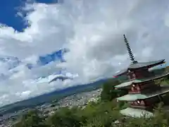 新倉富士浅間神社(山梨県)