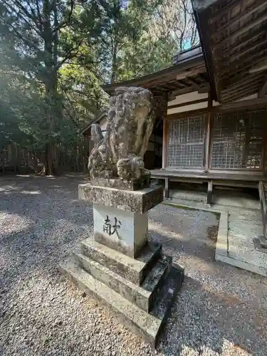 八柱神社（大内山）の{uncategorized: "未分類", other: "その他", undefined: "問題あり", building: "その他建物", grave: "お墓", sacred_gate: "鳥居", guardian: "狛犬", statue: "像", buddha: "仏像", history: "歴史", nature: "自然", garden: "庭園", animal: "動物", pagoda: "塔", temizu: "手水舎", mountain_gate: "山門・神門", sanctuary: "本殿・本堂", subordinate: "末社・摂社", art: "芸術", scenery: "景色", jizo: "地蔵", ema: "絵馬", goshuin: "御朱印", omikuji: "おみくじ", items: "授与品その他", amulet: "お守り", goshuincho: "御朱印帳", eats: "食事", festival: "お祭り", votive_dance: "神楽", shichigosan: "七五三参", wedding: "結婚式", experience: "体験その他", initially: "初詣", around: "周辺", anti_infection: "感染症対策"}