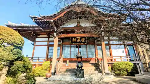 大行寺の本殿・本堂