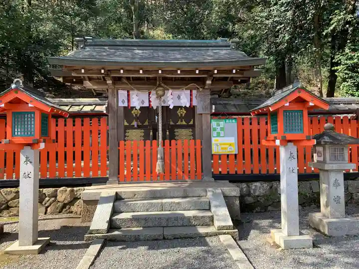 櫟谷宗像神社(松尾大社摂社)の本殿・本堂