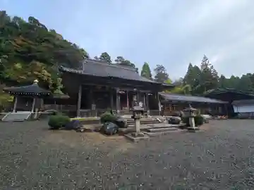 酒波寺の本殿・本堂