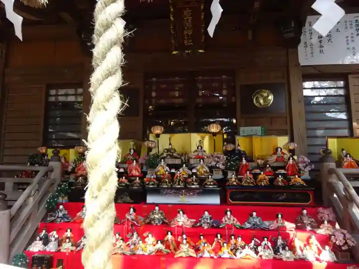 座間神社の本殿・本堂