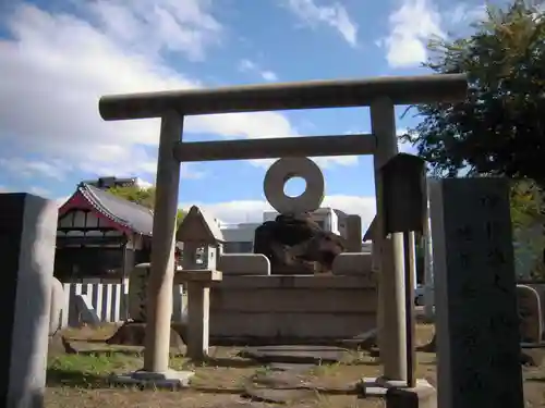 久保神社の鳥居