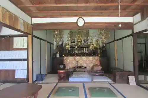 薬師寺の本殿・本堂