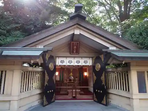 東郷神社の末社・摂社