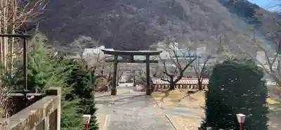 藤原町護国神社の鳥居