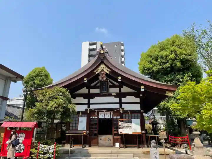 三輪神社の本殿・本堂