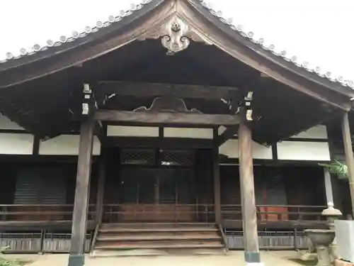 高野山真言宗海龍山本泉寺増徳院の本殿・本堂