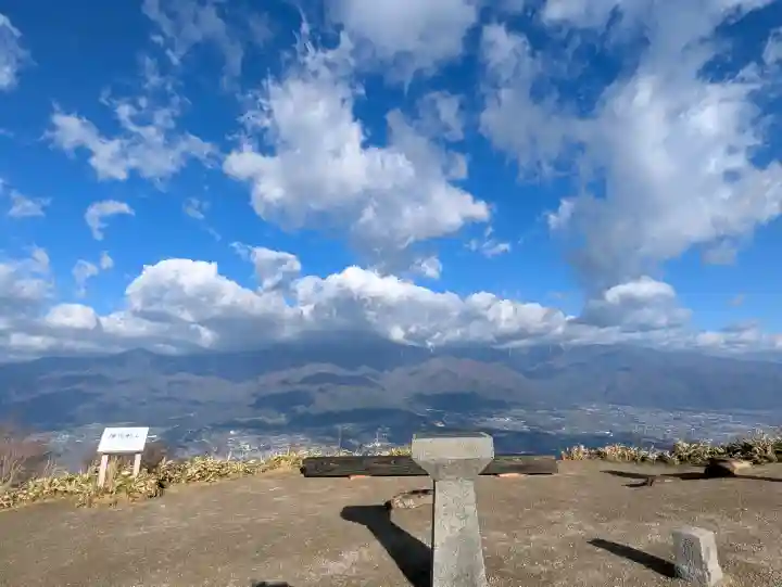 宝積山光前寺の{uncategorized: "未分類", other: "その他", undefined: "問題あり", building: "その他建物", grave: "お墓", sacred_gate: "鳥居", guardian: "狛犬", statue: "像", buddha: "仏像", history: "歴史", nature: "自然", garden: "庭園", animal: "動物", pagoda: "塔", temizu: "手水舎", mountain_gate: "山門・神門", sanctuary: "本殿・本堂", subordinate: "末社・摂社", art: "芸術", scenery: "景色", jizo: "地蔵", ema: "絵馬", goshuin: "御朱印", omikuji: "おみくじ", items: "授与品その他", amulet: "お守り", goshuincho: "御朱印帳", eats: "食事", festival: "お祭り", votive_dance: "神楽", shichigosan: "七五三参", wedding: "結婚式", experience: "体験その他", initially: "初詣", around: "周辺", anti_infection: "感染症対策"}