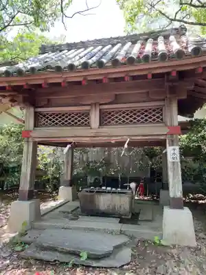 忌部神社の手水舎