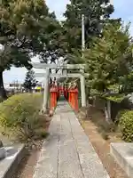 尾曳稲荷神社の鳥居