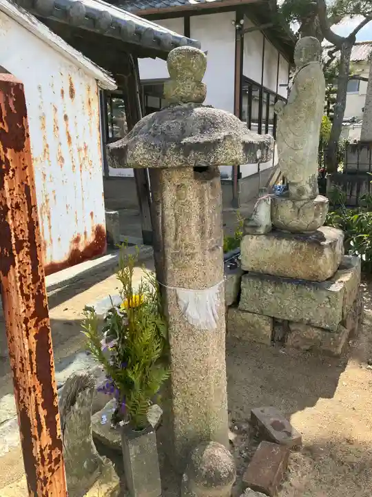白旗観音寺の地蔵