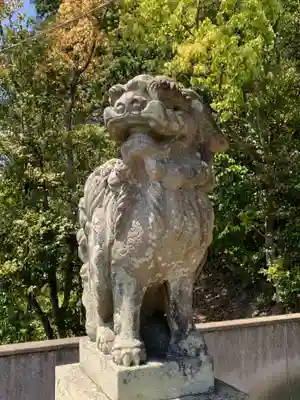 苫道国主神社の狛犬