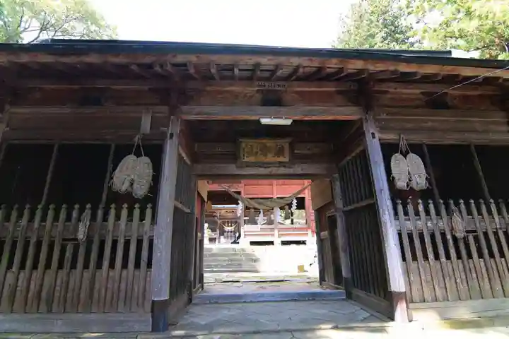 田村神社の山門・神門