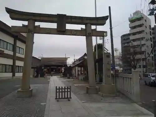 鶴見神社の鳥居