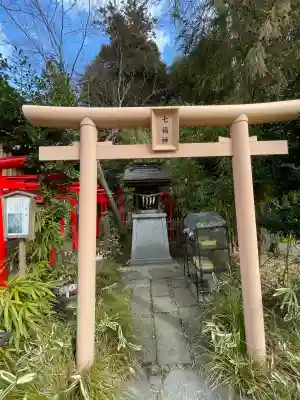 白笹稲荷神社の{uncategorized: "未分類", other: "その他", undefined: "問題あり", building: "その他建物", grave: "お墓", sacred_gate: "鳥居", guardian: "狛犬", statue: "像", buddha: "仏像", history: "歴史", nature: "自然", garden: "庭園", animal: "動物", pagoda: "塔", temizu: "手水舎", mountain_gate: "山門・神門", sanctuary: "本殿・本堂", subordinate: "末社・摂社", art: "芸術", scenery: "景色", jizo: "地蔵", ema: "絵馬", goshuin: "御朱印", omikuji: "おみくじ", items: "授与品その他", amulet: "お守り", goshuincho: "御朱印帳", eats: "食事", festival: "お祭り", votive_dance: "神楽", shichigosan: "七五三参", wedding: "結婚式", experience: "体験その他", initially: "初詣", around: "周辺", anti_infection: "感染症対策"}