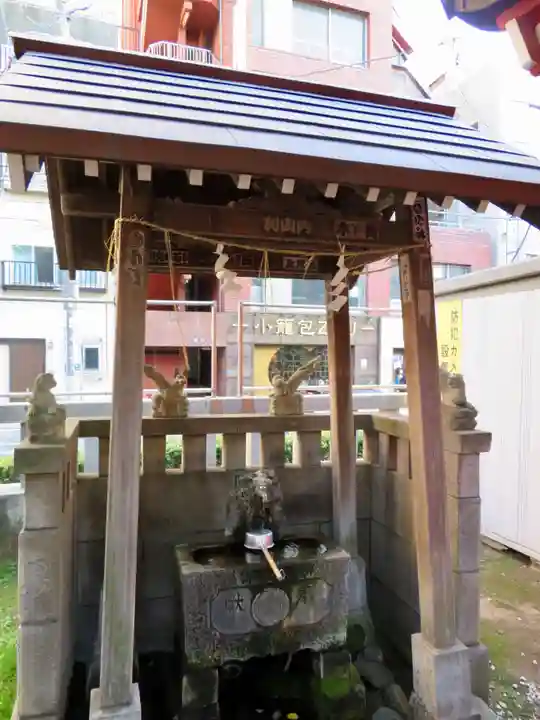 千種稲荷神社の手水舎