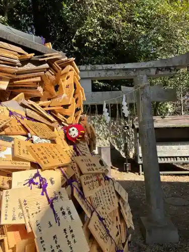 北野天満宮の{uncategorized: "未分類", other: "その他", undefined: "問題あり", building: "その他建物", grave: "お墓", sacred_gate: "鳥居", guardian: "狛犬", statue: "像", buddha: "仏像", history: "歴史", nature: "自然", garden: "庭園", animal: "動物", pagoda: "塔", temizu: "手水舎", mountain_gate: "山門・神門", sanctuary: "本殿・本堂", subordinate: "末社・摂社", art: "芸術", scenery: "景色", jizo: "地蔵", ema: "絵馬", goshuin: "御朱印", omikuji: "おみくじ", items: "授与品その他", amulet: "お守り", goshuincho: "御朱印帳", eats: "食事", festival: "お祭り", votive_dance: "神楽", shichigosan: "七五三参", wedding: "結婚式", experience: "体験その他", initially: "初詣", around: "周辺", anti_infection: "感染症対策"}