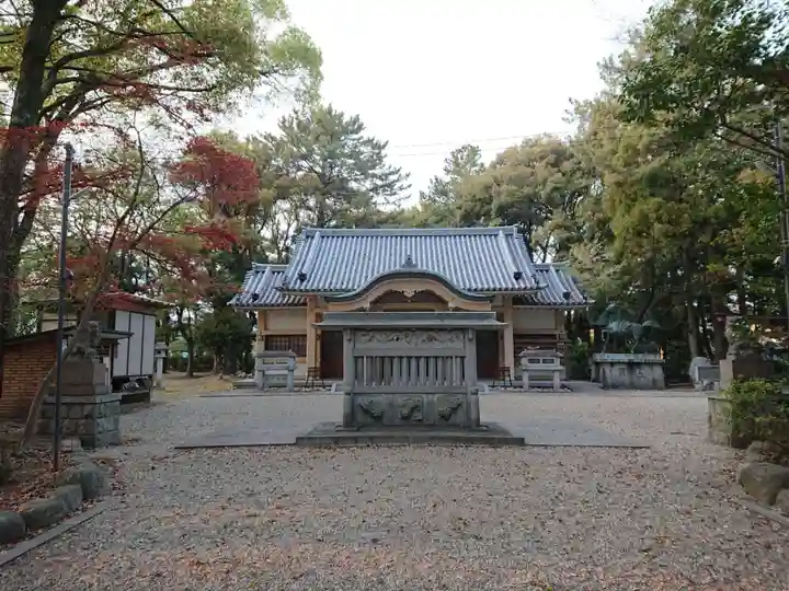 漆部神社のその他建物