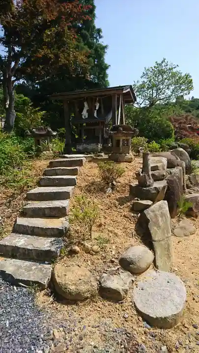 平貝八雲神社の末社・摂社