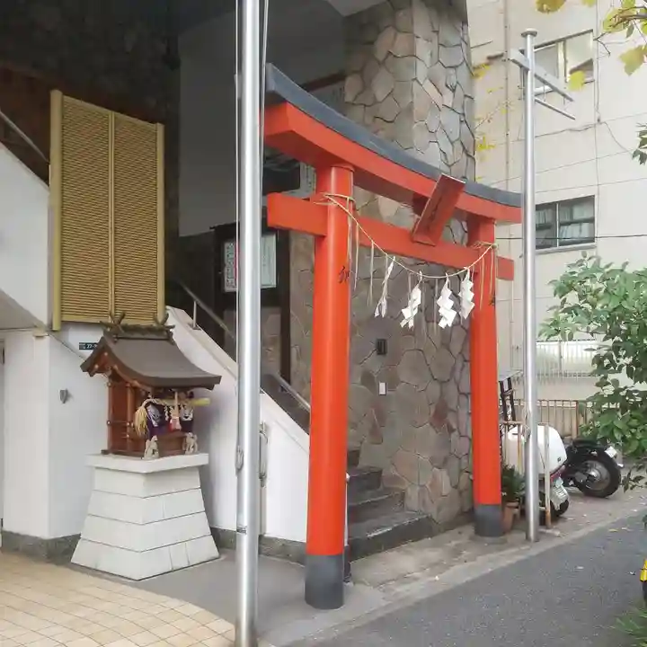 初音森神社の鳥居