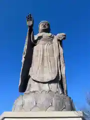 東本願寺本廟 牛久浄苑（牛久大仏）の仏像