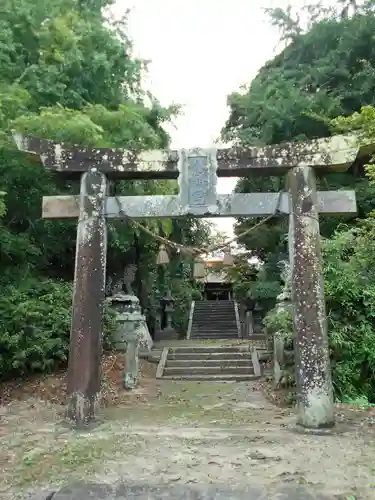 上村八幡宮の鳥居