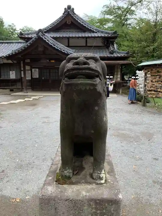 雀神社の狛犬