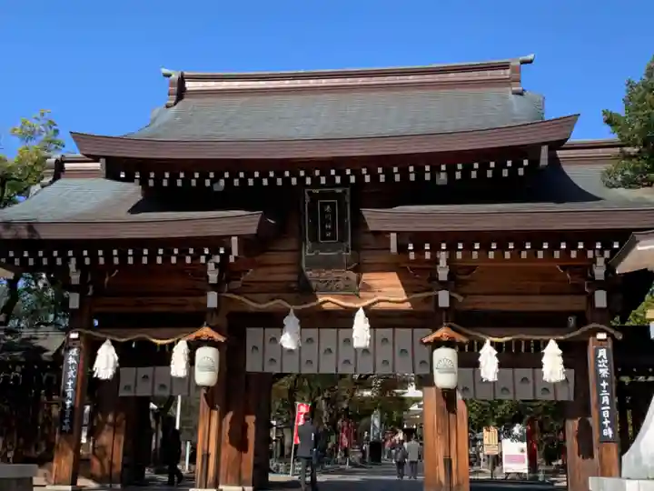 湊川神社の山門・神門
