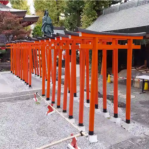 京濱伏見稲荷神社の鳥居