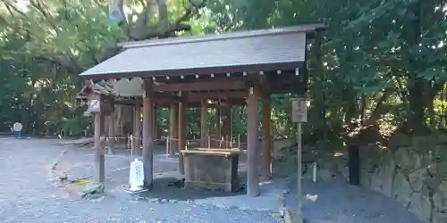 月夜見宮（豊受大神宮別宮）の手水舎