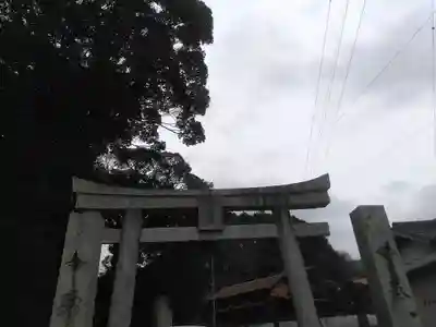 荘八幡神社の鳥居
